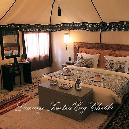 Luxury Tented Erg Chebbi Merzouga Buitenkant foto