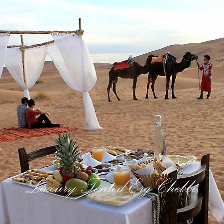 Luxury Tented Erg Chebbi Merzouga Buitenkant foto