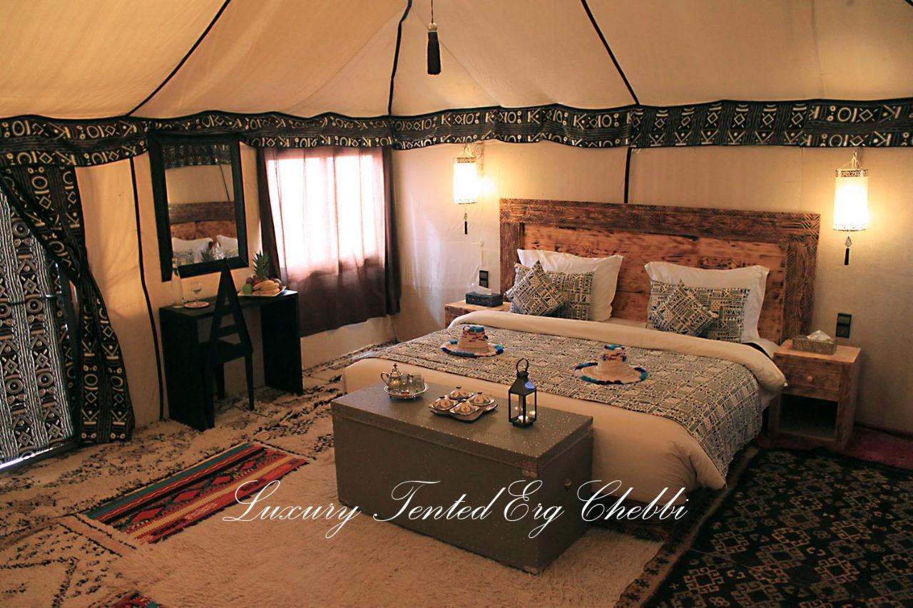 Luxury Tented Erg Chebbi Merzouga Buitenkant foto