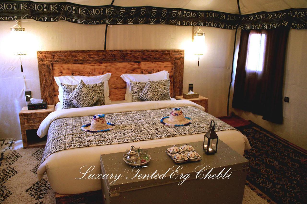 Luxury Tented Erg Chebbi Merzouga Buitenkant foto