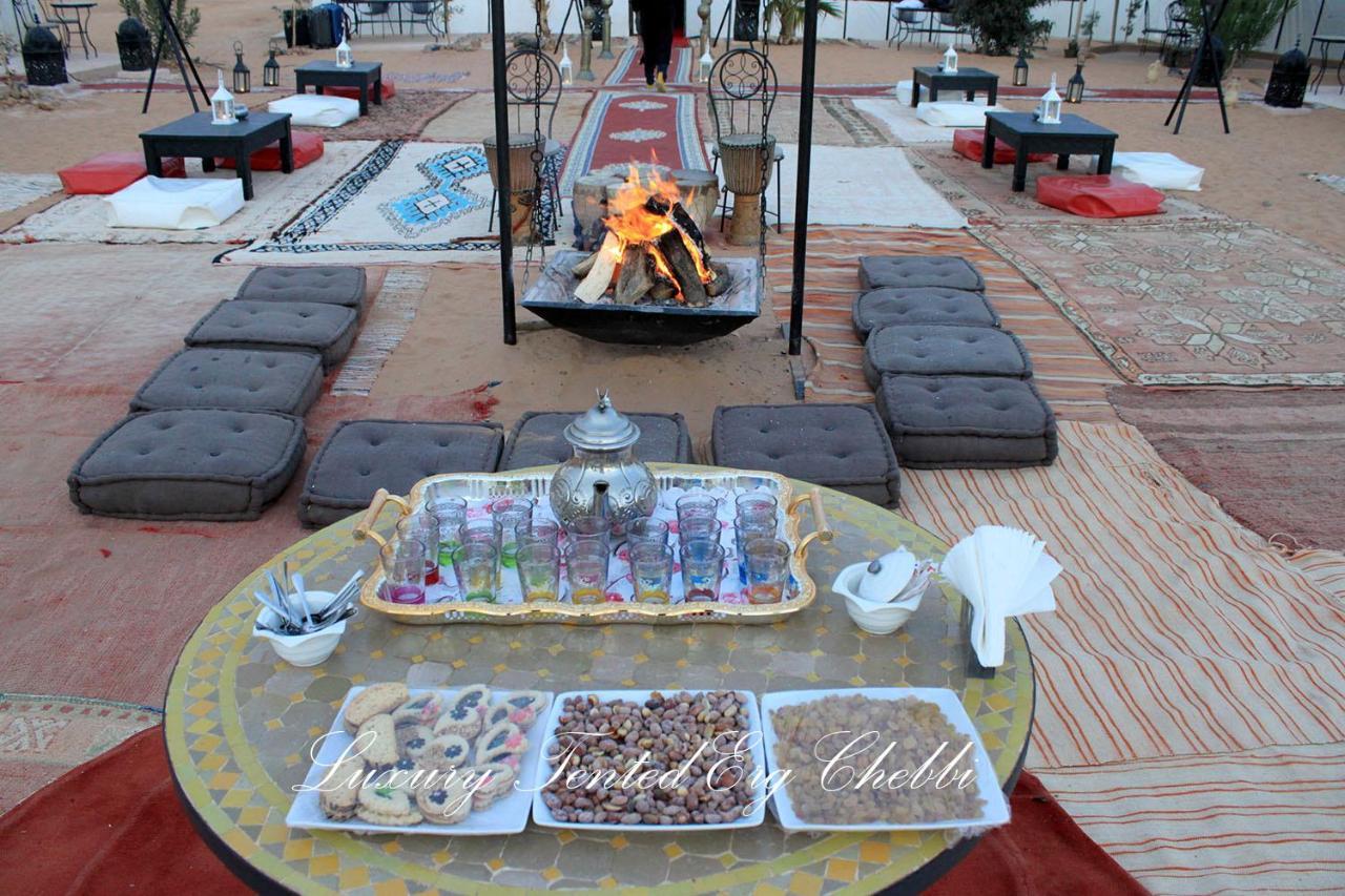 Luxury Tented Erg Chebbi Merzouga Buitenkant foto