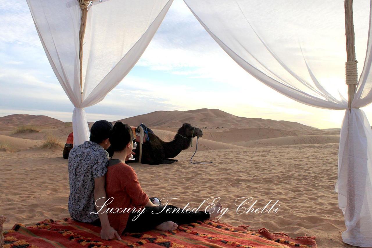 Luxury Tented Erg Chebbi Merzouga Buitenkant foto