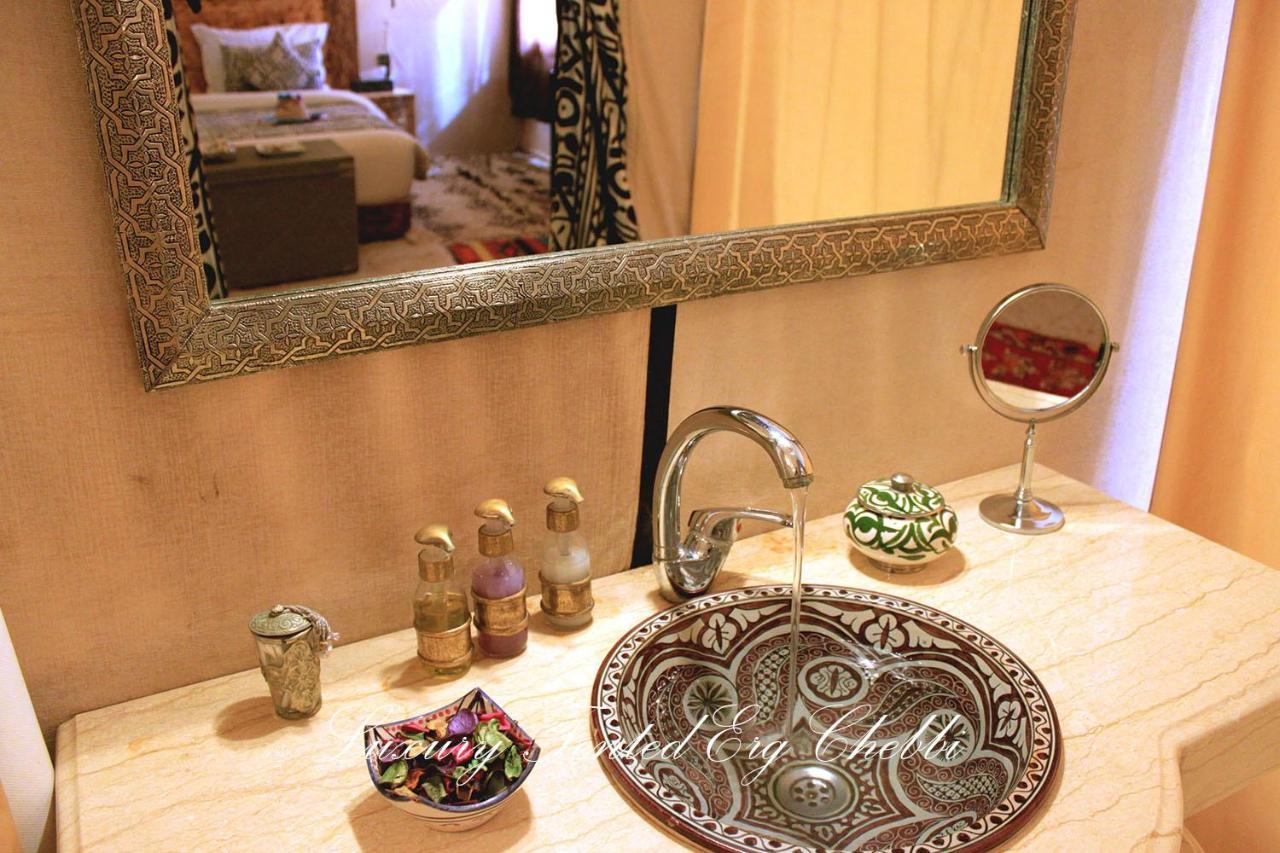 Luxury Tented Erg Chebbi Merzouga Buitenkant foto