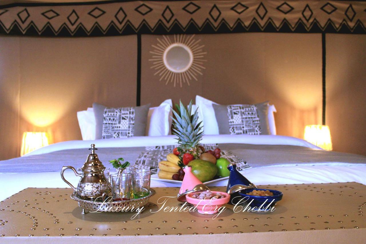 Luxury Tented Erg Chebbi Merzouga Buitenkant foto