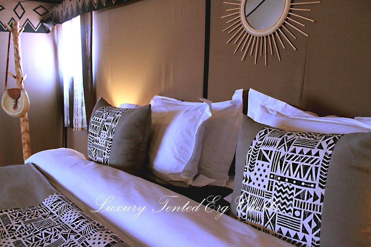 Luxury Tented Erg Chebbi Merzouga Buitenkant foto