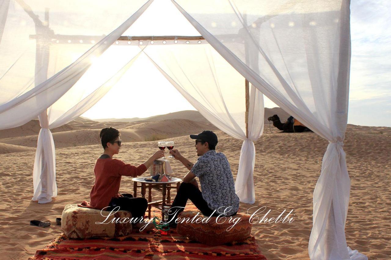 Luxury Tented Erg Chebbi Merzouga Buitenkant foto