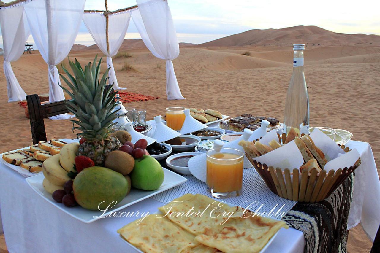 Luxury Tented Erg Chebbi Merzouga Buitenkant foto
