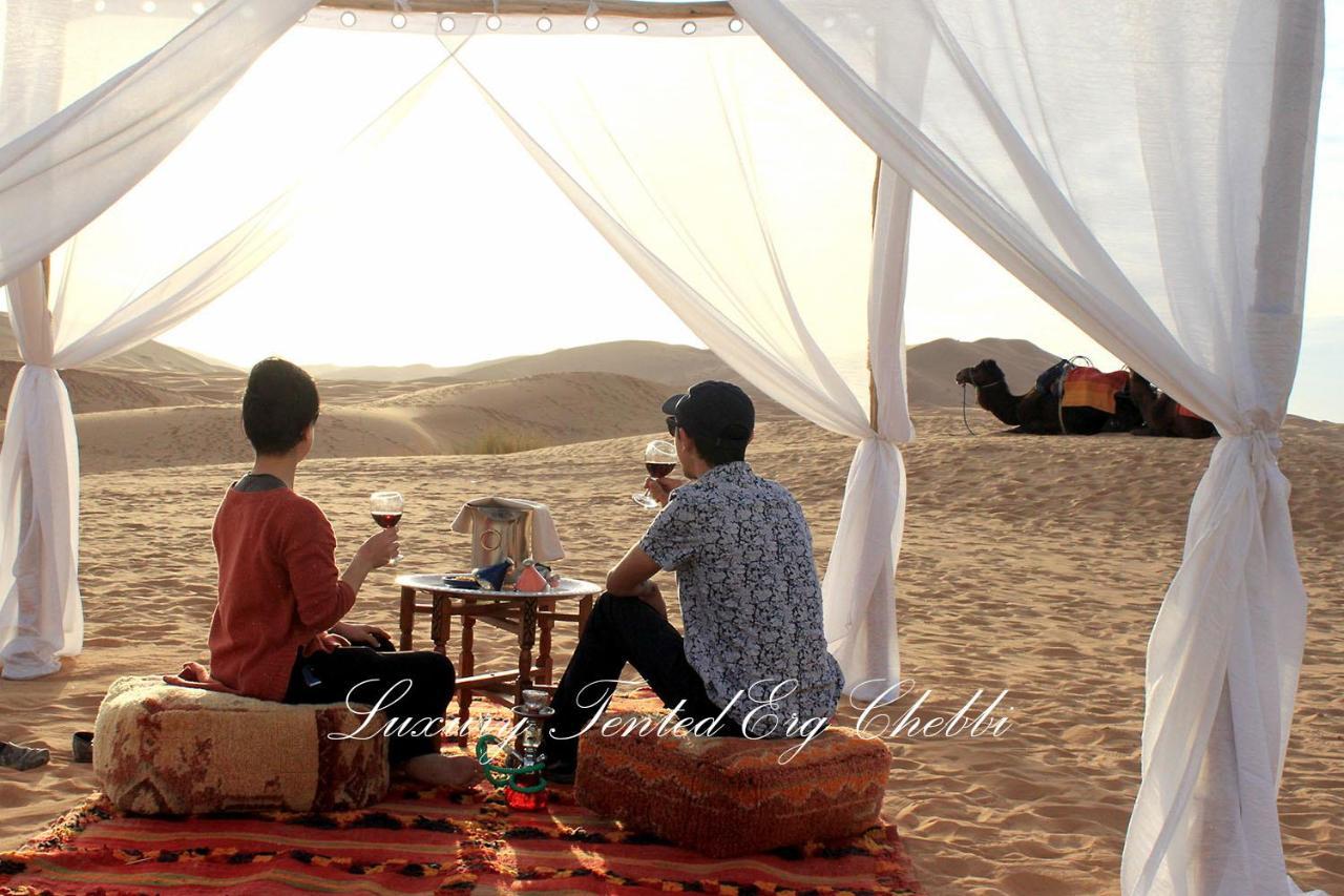Luxury Tented Erg Chebbi Merzouga Buitenkant foto
