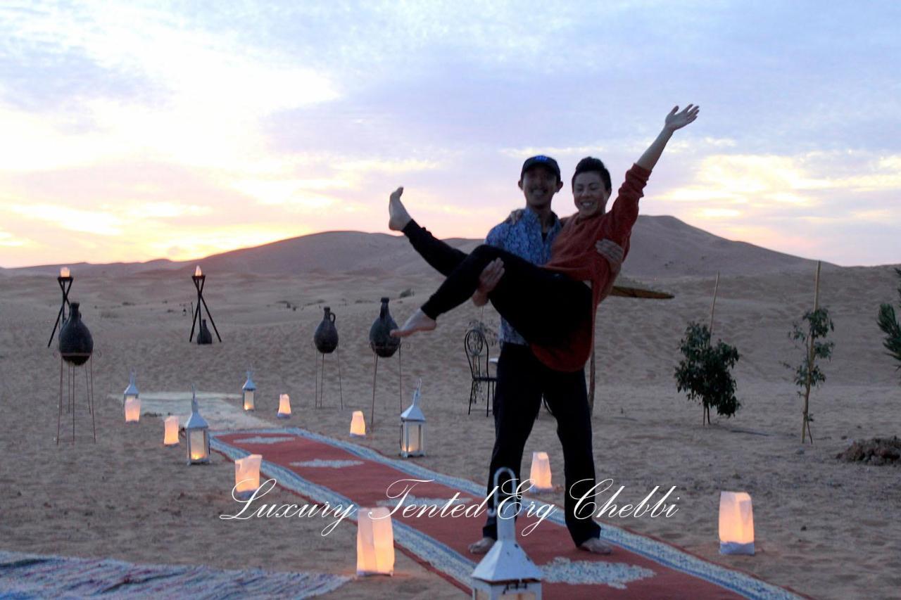 Luxury Tented Erg Chebbi Merzouga Buitenkant foto